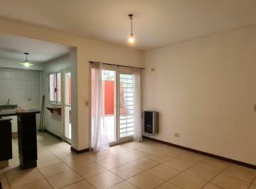 Departamento de 2 ambientes, Villa Urquiza · Impresionante 2 Ambientes con Hermoso Patio en Planta Baja