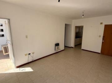 Departamento · 65m² · 4 Ambientes · Dpto de 2 Dorm., Balcón y Patio en Alquiler