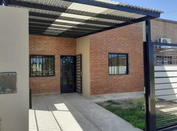 Casa · 75m² · 2 Ambientes · Venta Casa de un Domitorio en San Carlos La Plata
