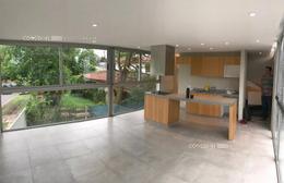 Departamento · 100m² · 4 Ambientes · 2 Cocheras · Triplex en Alquiler con Cochera en City Bell