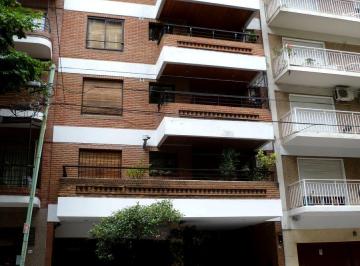 Departamento de 2 ambientes, Belgrano · Semipiso 2 Ambientes Amplio con Cochera Fija Balcón Terraza Impecable Bajas Expensas