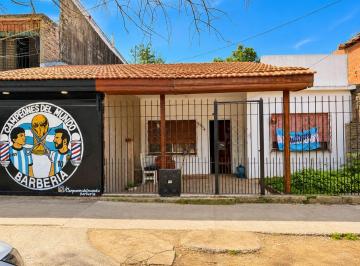 Casa · 100m² · 4 Ambientes · 1 Cochera · Venta Casa con Amplio Terreno