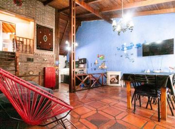 Casa · 145m² · 6 Ambientes · Venta Casa 6 Ambientes Lanus