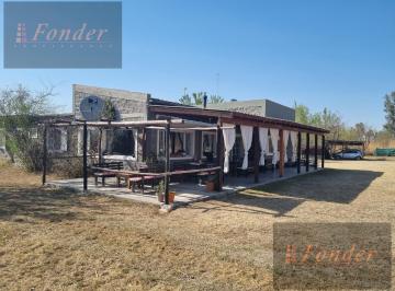 Casa · 300m² · 8 Ambientes · 4 Cocheras · Salta: 1 Ha con Casa - Posada Boutique en El Encon, Agua de Pozo, a 15´ de Aerop.