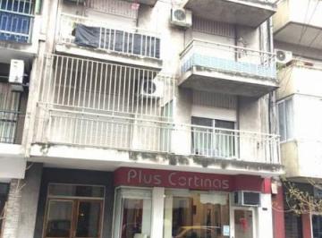 Departamento · 41m² · 3 Ambientes · Hermoso y Ubicado Dpto en Alquiler 1 Dormitorio con Balcon. Rioja 1915