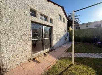 Local comercial · 40m² · 1 Ambiente · Local Comercial U Oficina. Reciclado en Carrasco. a Pocos Mt de La Rambla