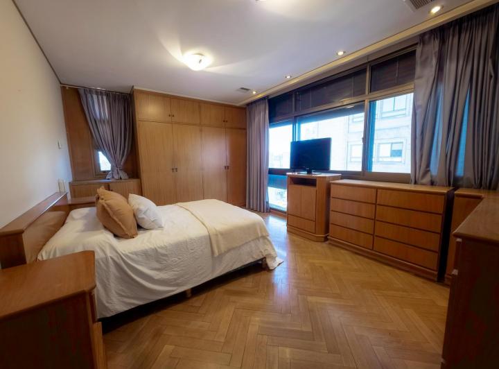 Departamento · 240m² · 6 Ambientes · 2 Cocheras