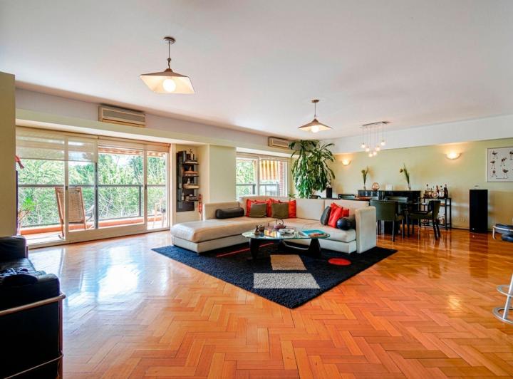 Departamento · 216m² · 7 Ambientes · 2 Cocheras