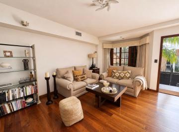Casa · 300m² · 8 Ambientes · 3 Cocheras · Venta Casa 8 Amb Villa Sarmiento Apta Credito