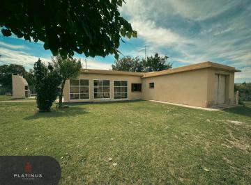 Casa · 181m² · 5 Ambientes · 2 Cocheras · Casa en Venta de 3 Dorm., Apto Crédito - Mayu Sumaj