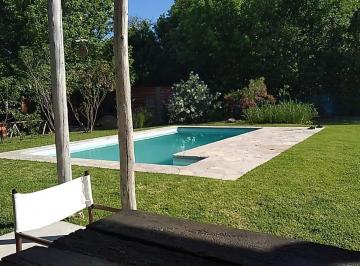Casa · 160m² · 3 Ambientes · 1 Cochera · Giambiaggi 3200