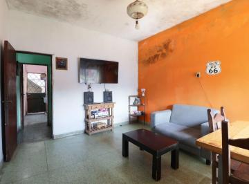 Casa · 140m² · 3 Ambientes · 1 Cochera · Venta Casa con Parque en Montegrande