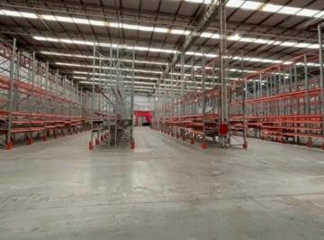 Bodega-Galpón · 3200m² · 20 Cocheras · Depósito en Alquiler en Berazategui