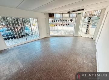 Local comercial · 45m² · 2 Ambientes · Local en Alquiler de 2 Plantas - Barrio Centro