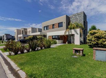 Casa de 5 ambientes, Esteban Echeverría · Casa en Venta en Barrio Privado El Rebenque Jardin Parrilla Pielta
