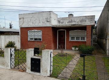 Casa de 4 ambientes, San Vicente · Casa 4 Ambientes en Venta en Alejandro Korn.