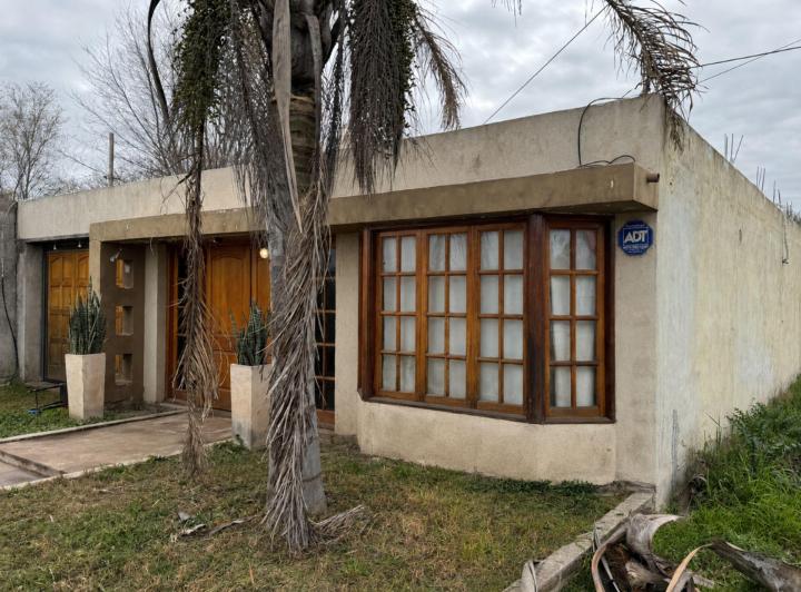 Casa · 127m² · 1 Ambiente · 1 Cochera