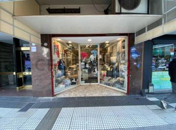 Local comercial · 76m² · 2 Ambientes · Local en Alquiler en Almagro Av Corrientes 4208 Esquina Gascon