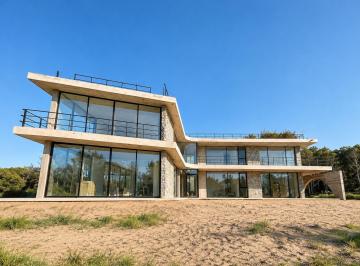 Casa · 405m² · 7 Ambientes · 2 Cocheras · Venta Casa en Marítimo III