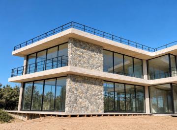 Casa · 405m² · 7 Ambientes · 2 Cocheras · Venta Casa en Marítimo III