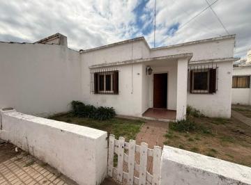 Casa · 125m² · 3 Ambientes · 1 Cochera · Se Vende Casa de 2 Dorm. Mas Departamento 1 Dormitorio en Barrio Norte, Al