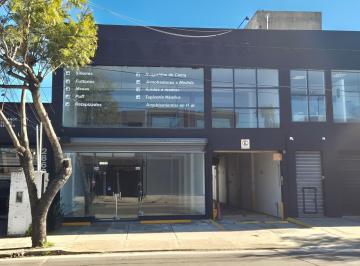 Local comercial · 5 Cocheras · Local a m de Unicenter
