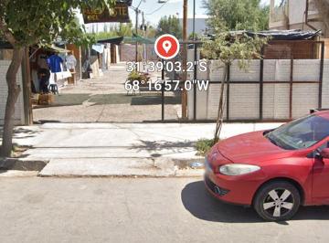 Terreno en Venta   · Dueño Vende o Alquila Terreno en Caucete, San Juan. Frente a La Plaza Departamen