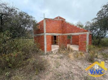 Terreno , Cosquín · Lote con Construcción en Venta de 1400 m² Ubicado en Cosquín
