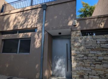 Casa · 135m² · 3 Ambientes · 2 Cocheras · Casa Chalet en Alquiler en Mataderos, Capital Federal, Buenos Aires
