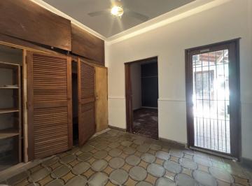 Casa · 111m² · 4 Ambientes · Venta Casa 3 Domitorios y Patio B° Guemes Córdoba