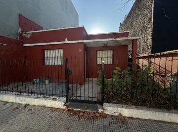 Casa · 135m² · 5 Ambientes · Casa 5 Ambientes Patio y Quincho