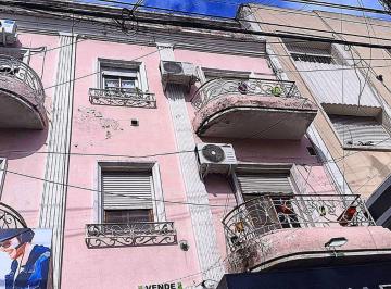 Departamento de 1 ambiente, Lomas de Zamora · Maipu 200 - Banfield Todo El Centro Comercial y Medios de Transporte