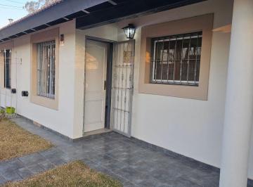 Casa de 5 ambientes, Mayor Drummond · Casa a La Venta Barrio Altos de Drumond