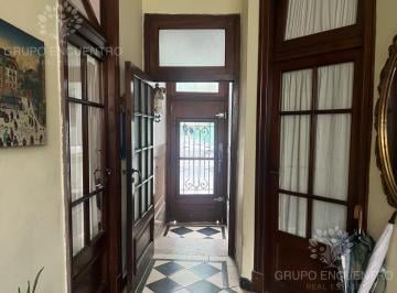 Casa · 288m² · 5 Ambientes · Casa en Venta en Lote Propio de 127 m² en Palermo Soho con Terraza y Patio