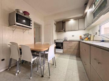 PH · 89m² · 4 Ambientes · Venta PH. 4 Amb, Olivos, Vte. Lopez Apto Cred.
