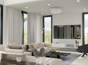 Casa de 5 ambientes, Esteban Echeverría · Casa en Saint Thomas Este - Oeste