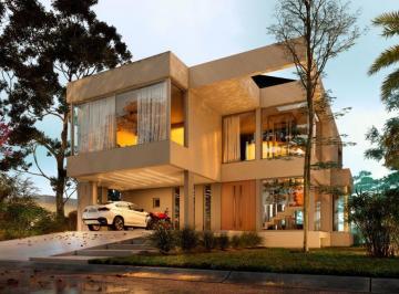 Casa de 5 ambientes, Esteban Echeverría · Casa en Saint Thomas Este - Oeste