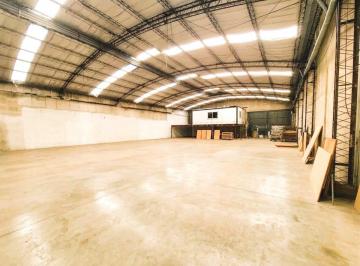 Bodega-Galpón de 2 ambientes, Morón · Galpón - Depósito en Venta en Haedo (700 m², Oficina, Entrada Para Camiones. Excelente Estructura)