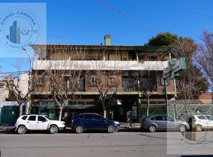 Local comercial · 1112m² · 11 Ambientes · 1 Cochera