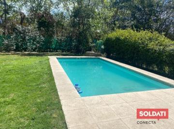 Casa · 250m² · 5 Ambientes · 2 Cocheras · Casa Para Alquiler de Verano en Bella Vista - Enero - Barrio Cerrado