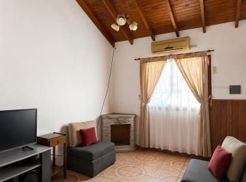 Casa · 75m² · 3 Ambientes · 1 Cochera · Casa en Venta en Campana