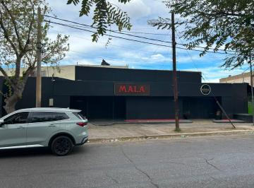Local comercial · 1200m² · 10 Ambientes · 10 Cocheras · Local en Trinidad