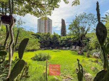Casa · 581m² · 8 Ambientes · 4 Cocheras · Venta Casa en Belgrano Chico Sobre Lote de 21 m Frente X 48 m Fondo