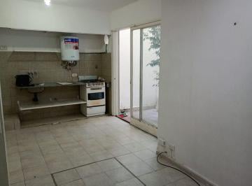 Departamento · 34m² · 2 Ambientes · Alquiler Departamento 2 Amb. con Patio - Lavalle 600