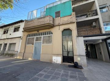 PH · 68m² · 3 Ambientes · PH Venta 3 Ambientes Parque Chas C/patio y Terraza