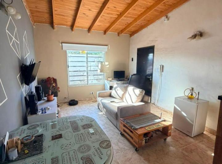 Casa · 70m² · 2 Ambientes · 1 Cochera