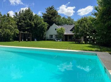 Casa · 161m² · 5 Ambientes · 3 Cocheras · Casa con Piscina en Alquiler Fiestas y Enero 2027 en Estancias del Pilar