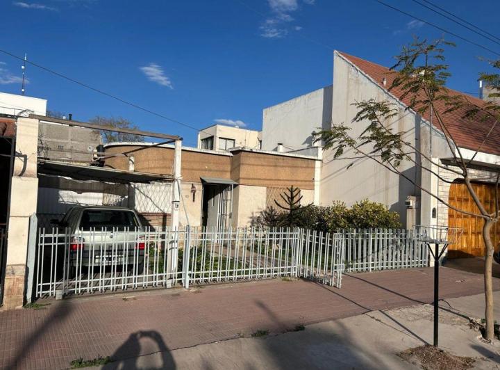 Terreno · 298m²