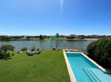 Casa · 265m² · 6 Ambientes · 2 Cocheras · Casa en Venta en San Sebastian - Area 5, San Sebastian, Escobar