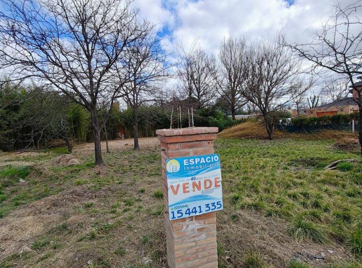 Terreno · 853m²